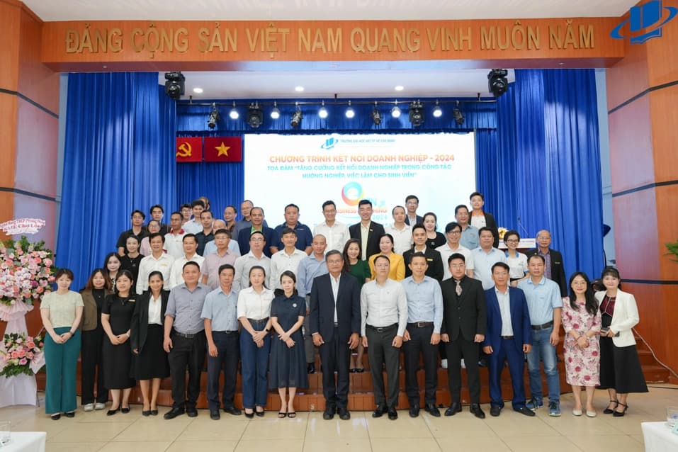 Đông Trùng Hạ Thảo Quang Vy Tinh Chất Dừa Bến Tre tham dự chương trình “Kết nối Doanh nghiệp - Open Business Matching” do Trường Đại học Mở TP.HCM tổ chức