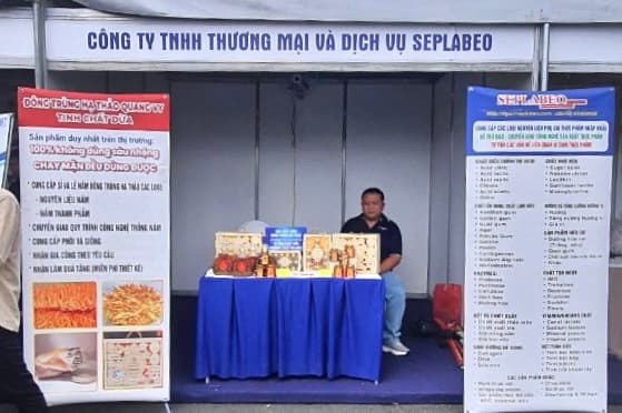 Seplabeo - Đông Trùng Hạ Thảo Quang Vy Tinh Chất Dừa Bến Tre đồng hành cùng sinh viên Trường Đại học Khoa học Tự nhiên trong Hội thảo Nghề nghiệp “Công nghệ sinh học: Cánh cửa mở ra tương lai”